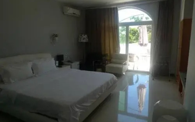 Golden Beach Villa