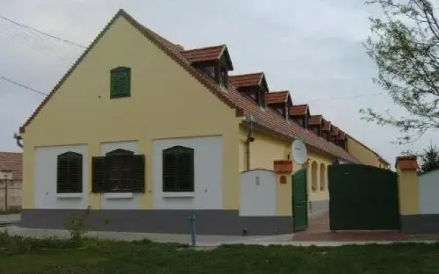 Re-Creativity Guest House