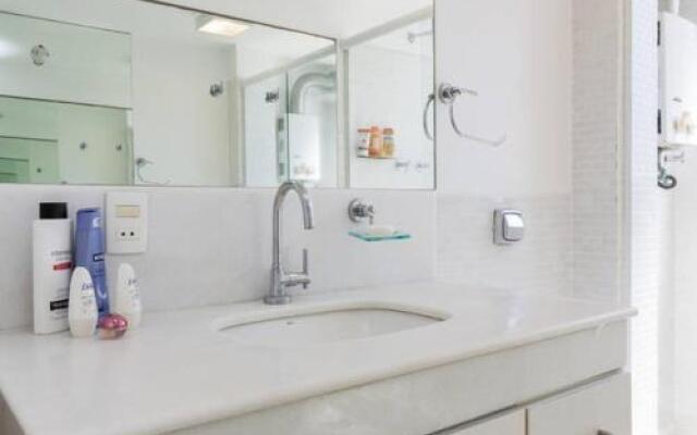 Studio Ataulfo Leblon