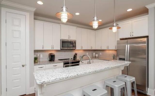 Ultra Luxurious 4BR in Nations