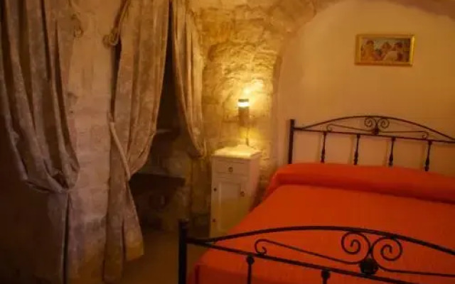 Trulli Arco Antico