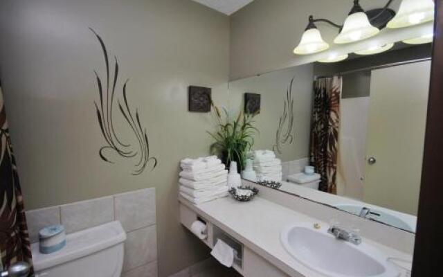 Kenosee Inn & Cabins