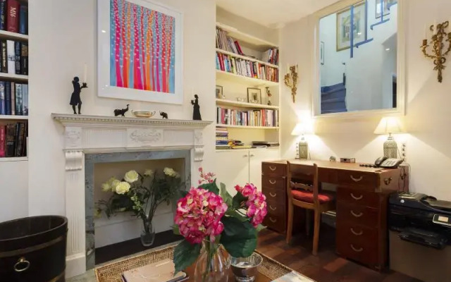 Veeve  Charming 1 Bed In Codrington Mews Notting Hill