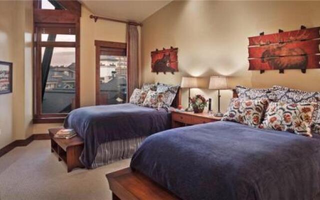Diamond Peak Penthouse 616