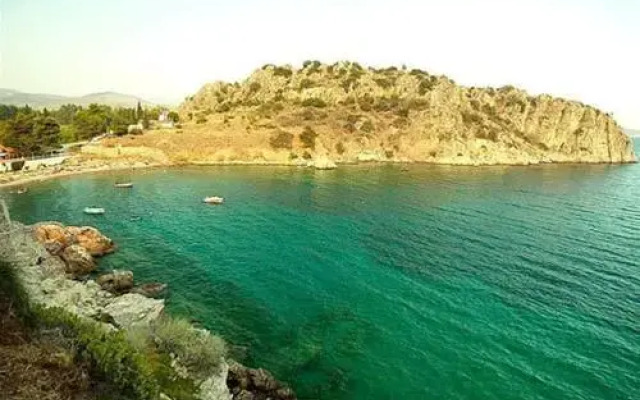 Aktaion Hotel