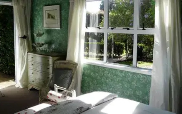 Tara Lodge