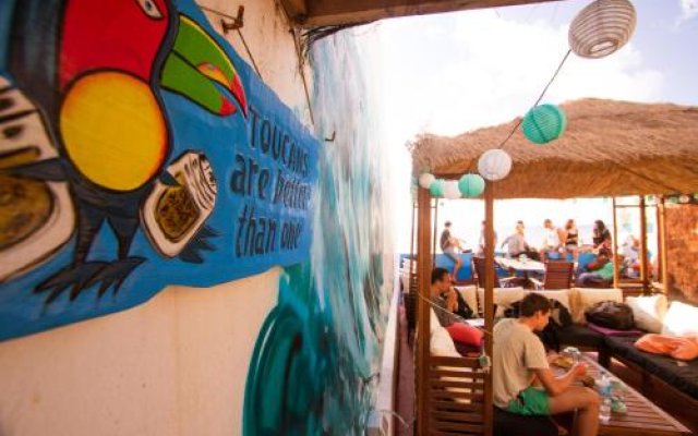 La Ventana Azul - Surf & Beach House Hostel