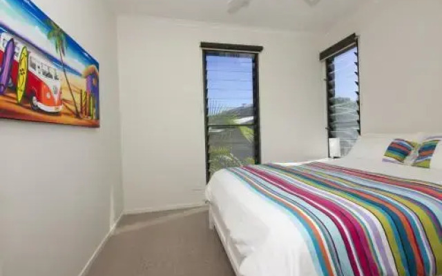 Boom 6 Boomerang Beach