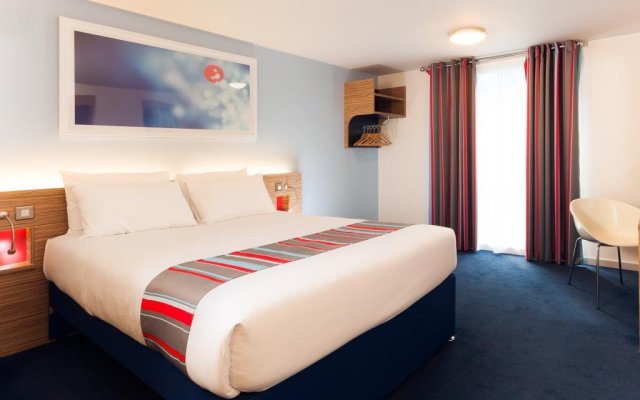 Travelodge Macclesfield Central