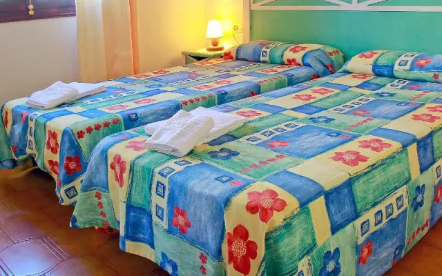 Son Bou Gardens Apt 2 Dorm - Two Bedroom No.5