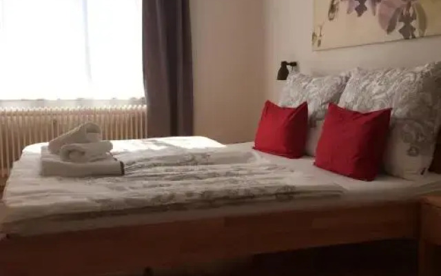 Ferienwohnung Am Straußenbühel