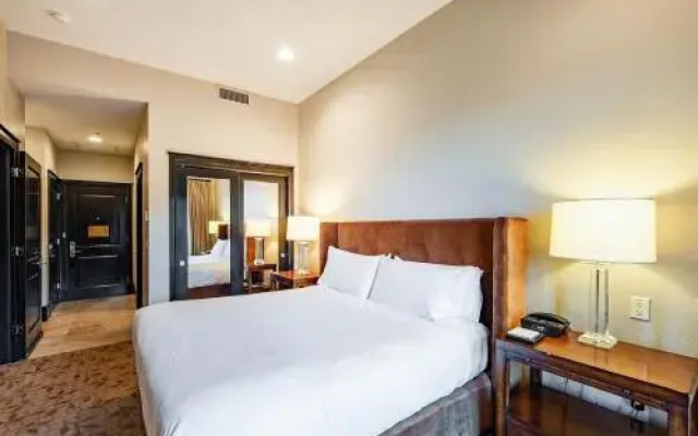 Luxury Hotel Residences - 2 Br Condo
