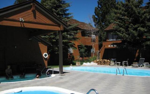 Sherwin Villas #63 - Private Deck & Near Lakes