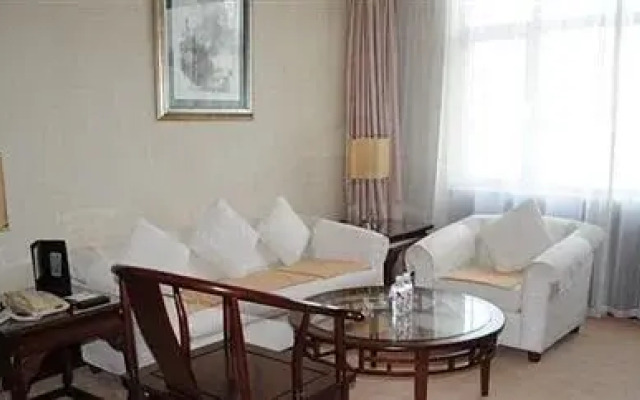 Yingkou Guomao Hotel