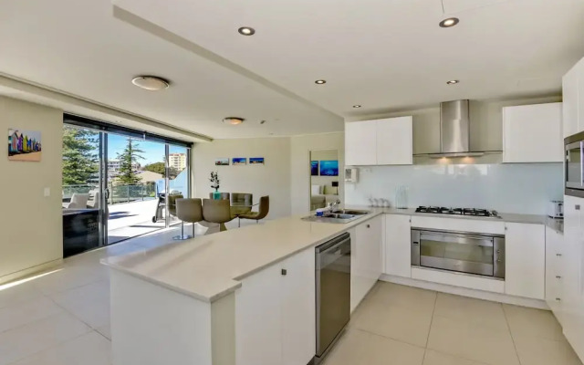 Coast Luxury Apartment 17