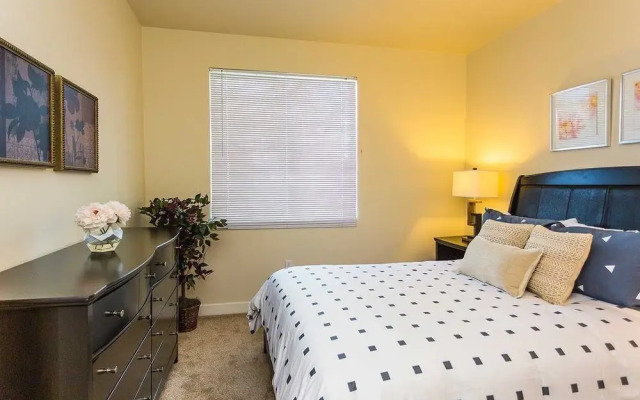 Park Plaza Apartment #876088 by RedAwning