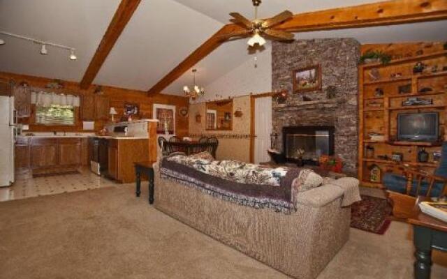 Richview - 2 Br home by RedAwning