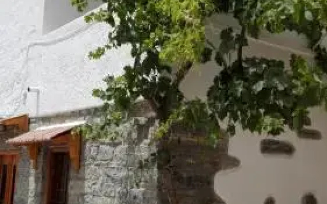 Sfirakis Traditional House