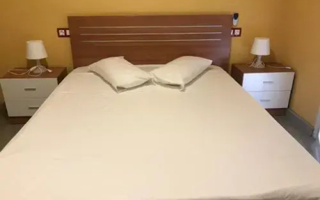 Hostal Restaurant Casa Comaulis