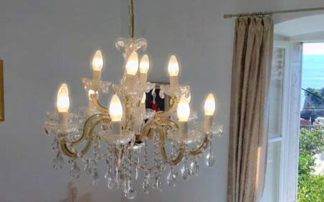 Old Dinka Studio Apartment