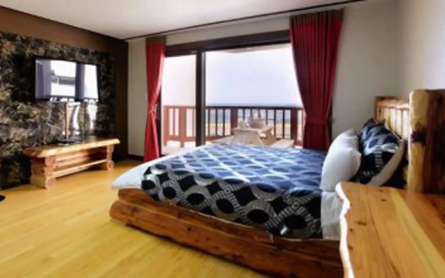 Jejuseashore Scenery Pension