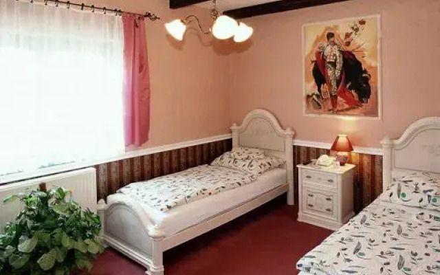 Tia Maria Panzió