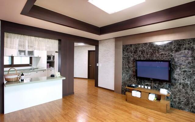 Haean Poonggyung Pension