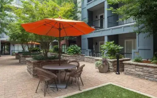 131 Ponce de Leon