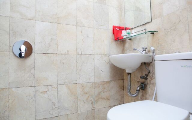 RedDoorz @ Babakan Jeruk 2