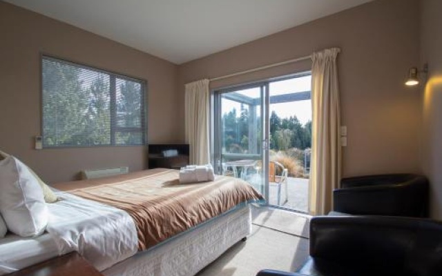 Riverside Apartment – Guest Rooms – Lake Tekapo