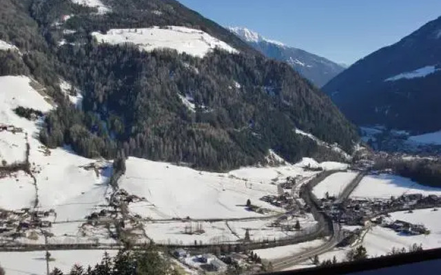 Großstahlhof Mountain & Panorama View