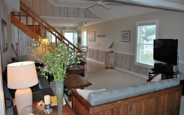 Glenmar Brunswick Home - 4 Br Home