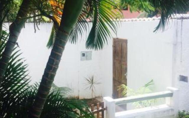 Caminho da Praia Flats