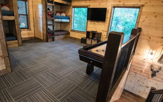 Gather Round Lodge - 3 Br Cabin