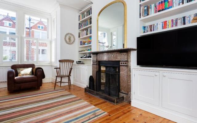 Veeve 4 Bed House Killyon Road Clapham