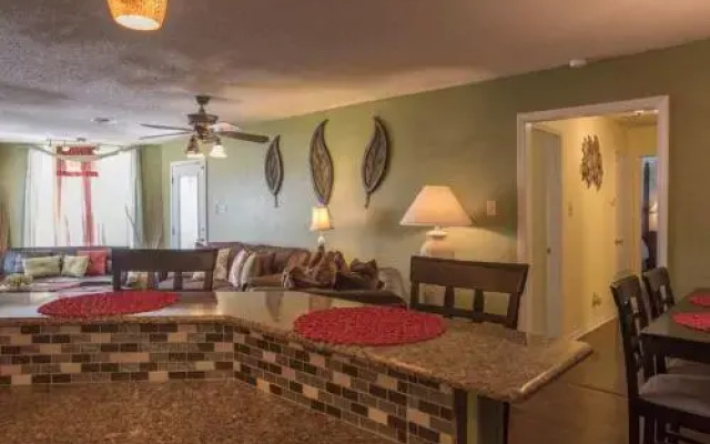 Amazing Views Of Beach And Bay 2br Condo