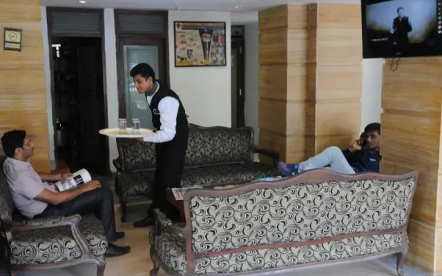 Hotel Neelkanth-Paradise