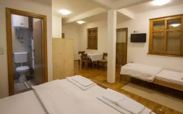 Rooms Duboka