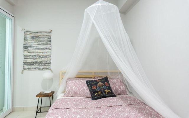 Urban Suite @ Maritime Suite – Guest Rooms – George Town