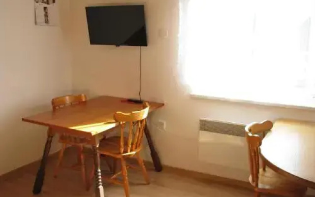 Apartments and Rooms Milena