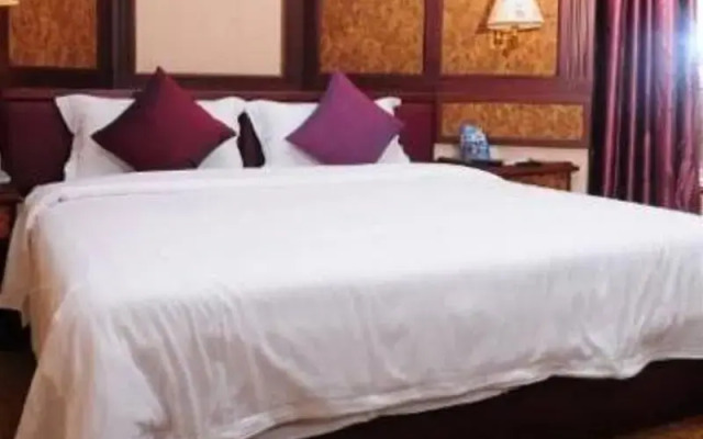 Colorful City Hotel