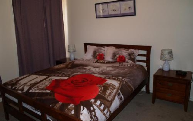 Boobook Manor – Guest Rooms – Cassini