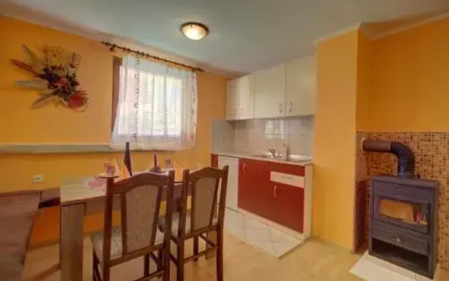 Apartments Strahinja