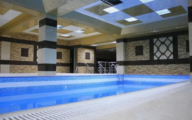 Premier Deluxe Hotel and Spa