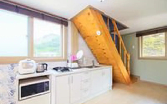 Chungju View Pension