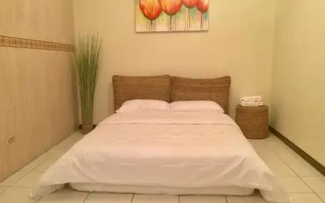 Mango Boulevard Hotel