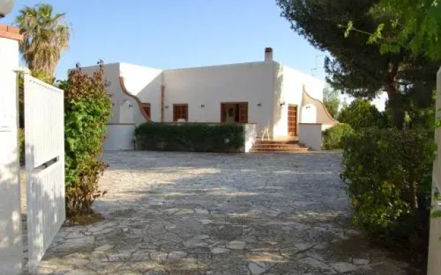 Airport Villa Mary