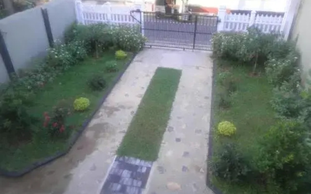 Kumaratunga Mawatha Holiday Home