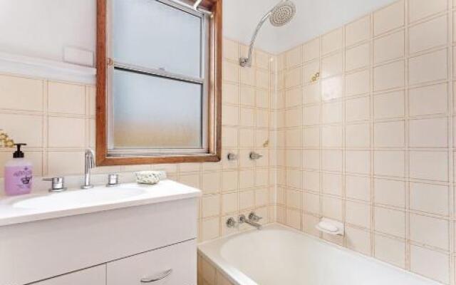 Cromarty Crescent, 12