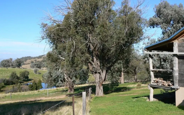 Gaddleen Grove Cottages